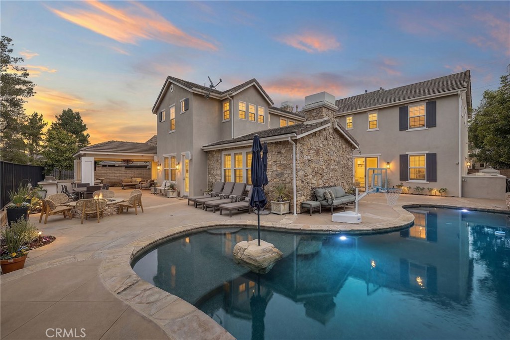 33 Christopher Street