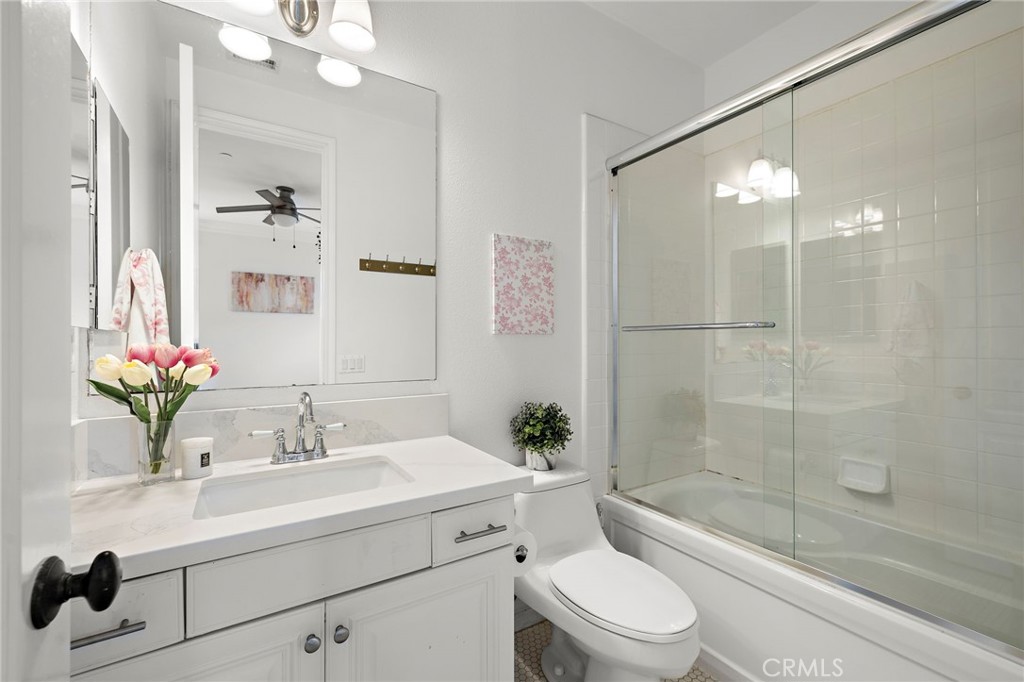 33 Christopher Street