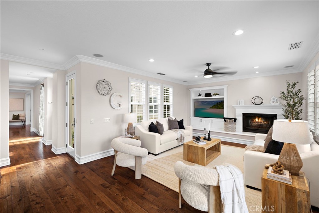 33 Christopher Street