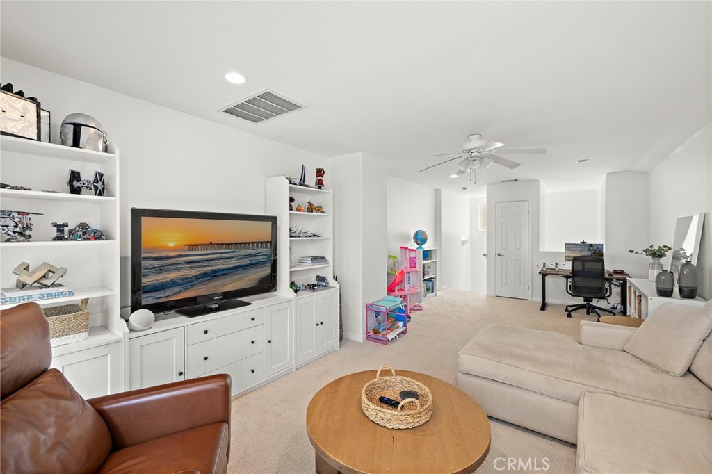 10 Sachem Way