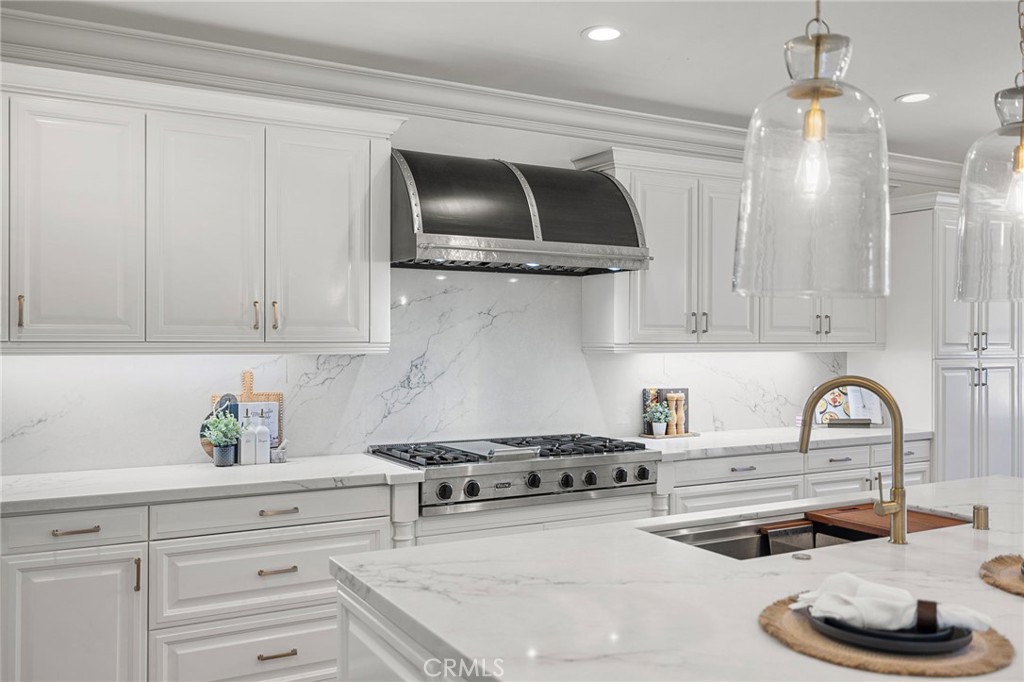 3 Kent Court