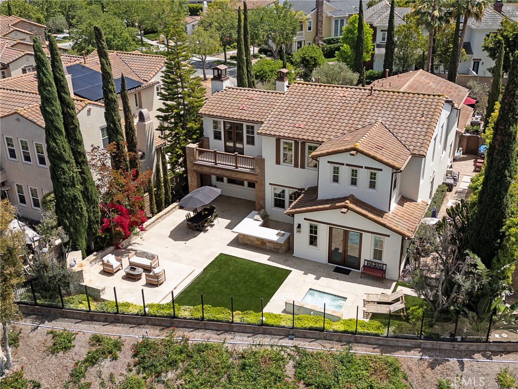 3 Kent Court