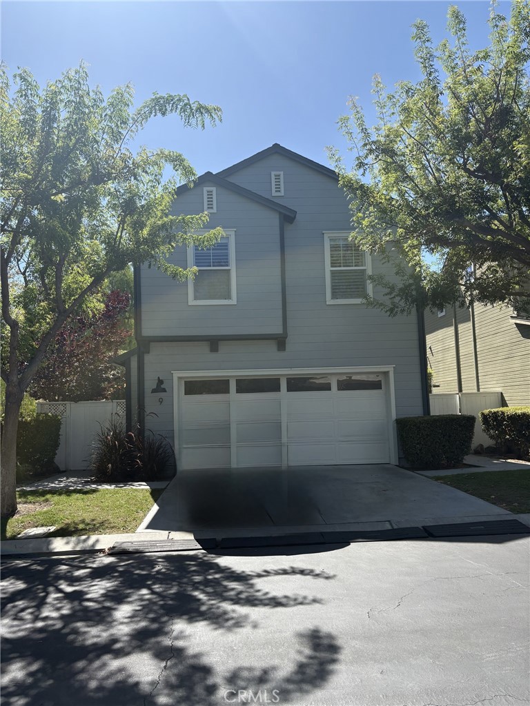 9 Ivy Gate