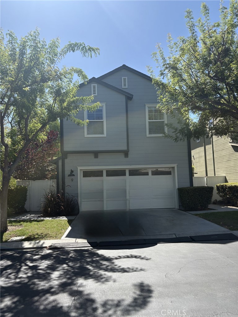 9 Ivy Gate