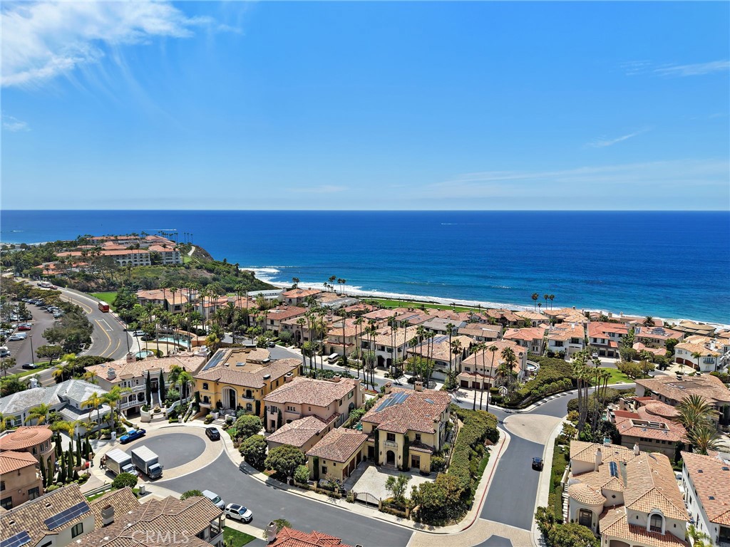 101 Ritz Cove