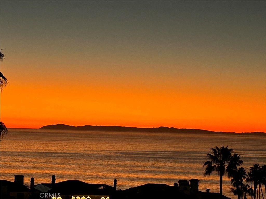 101 Ritz Cove