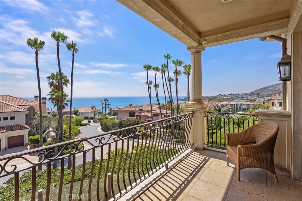 101 Ritz Cove