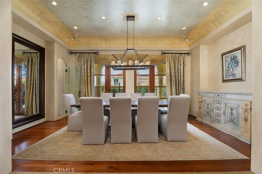 101 Ritz Cove
