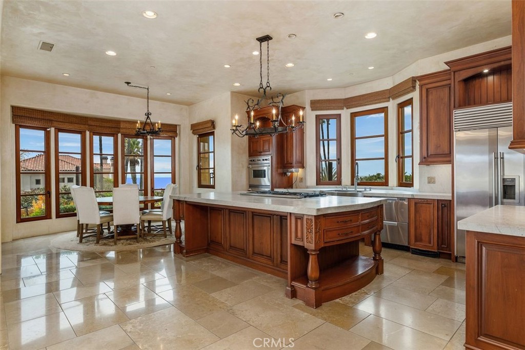 101 Ritz Cove