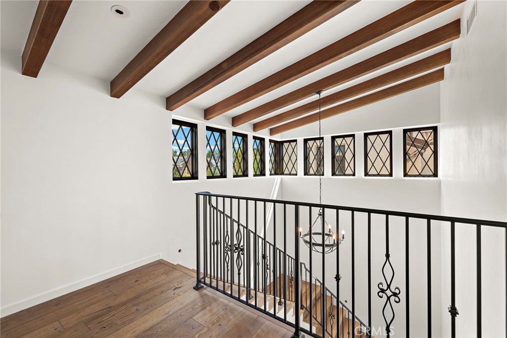 7 Fox Hole Road