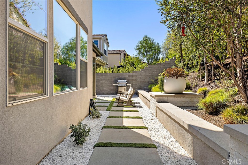 655 Leonard Drive