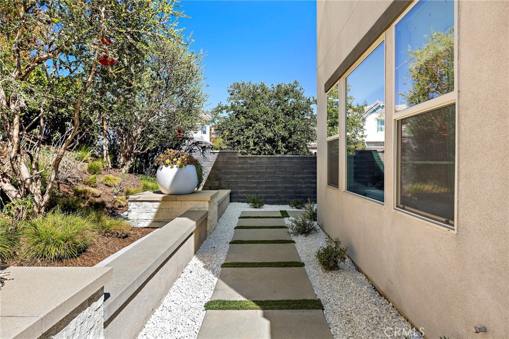 655 Leonard Drive