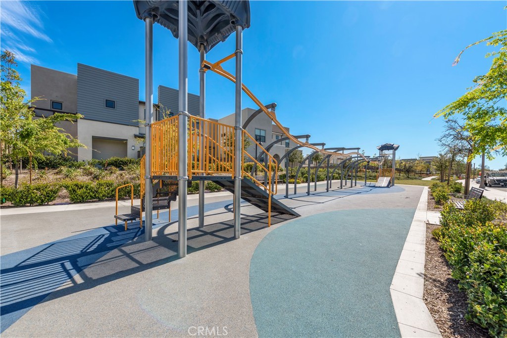 655 Leonard Drive