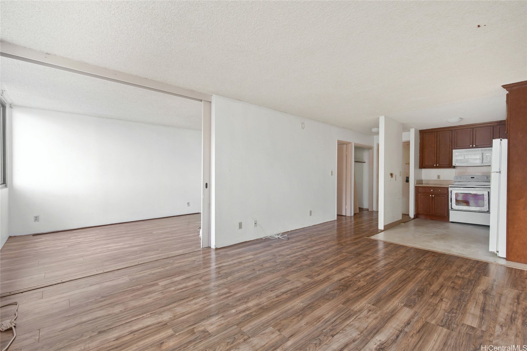 1255 Nuuanu Avenue E404