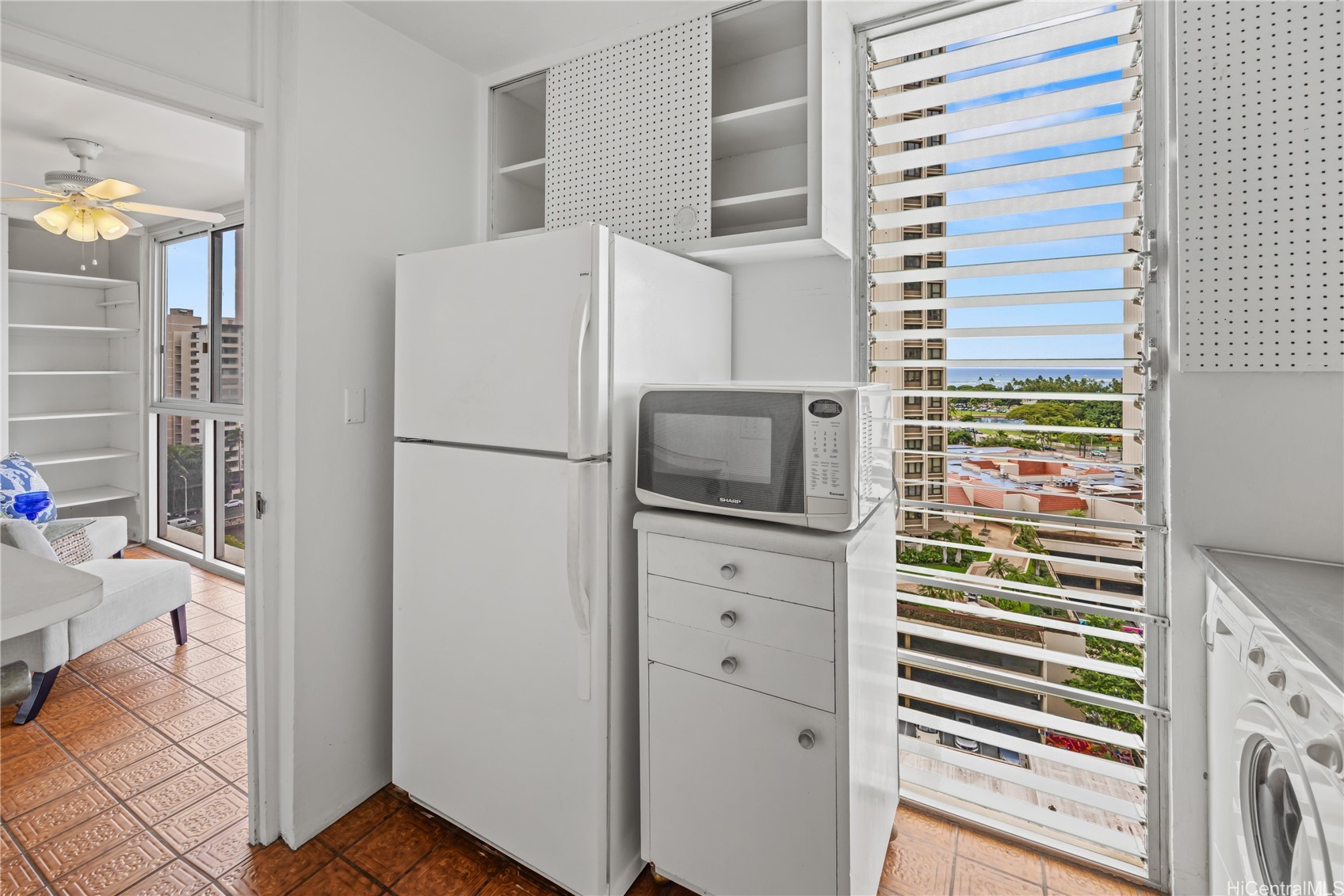 419 A Atkinson Drive 1202