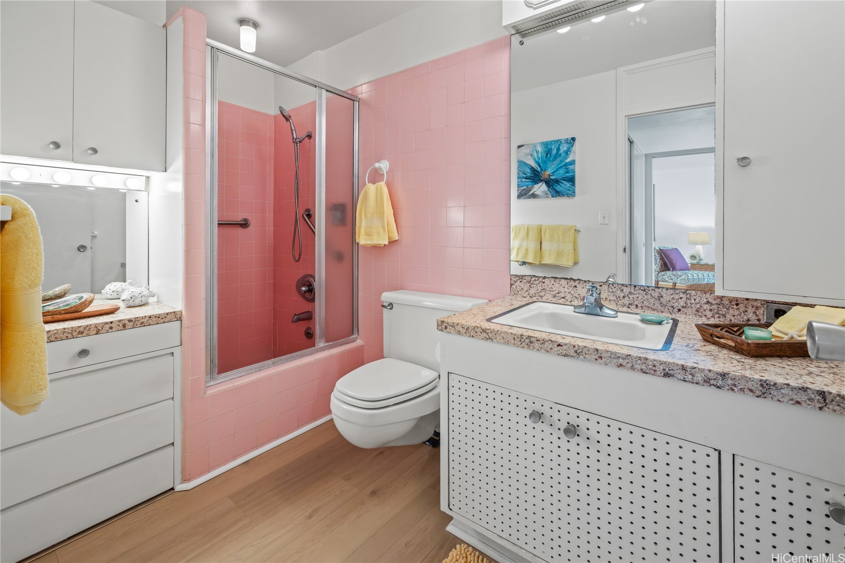 419 A Atkinson Drive 1202