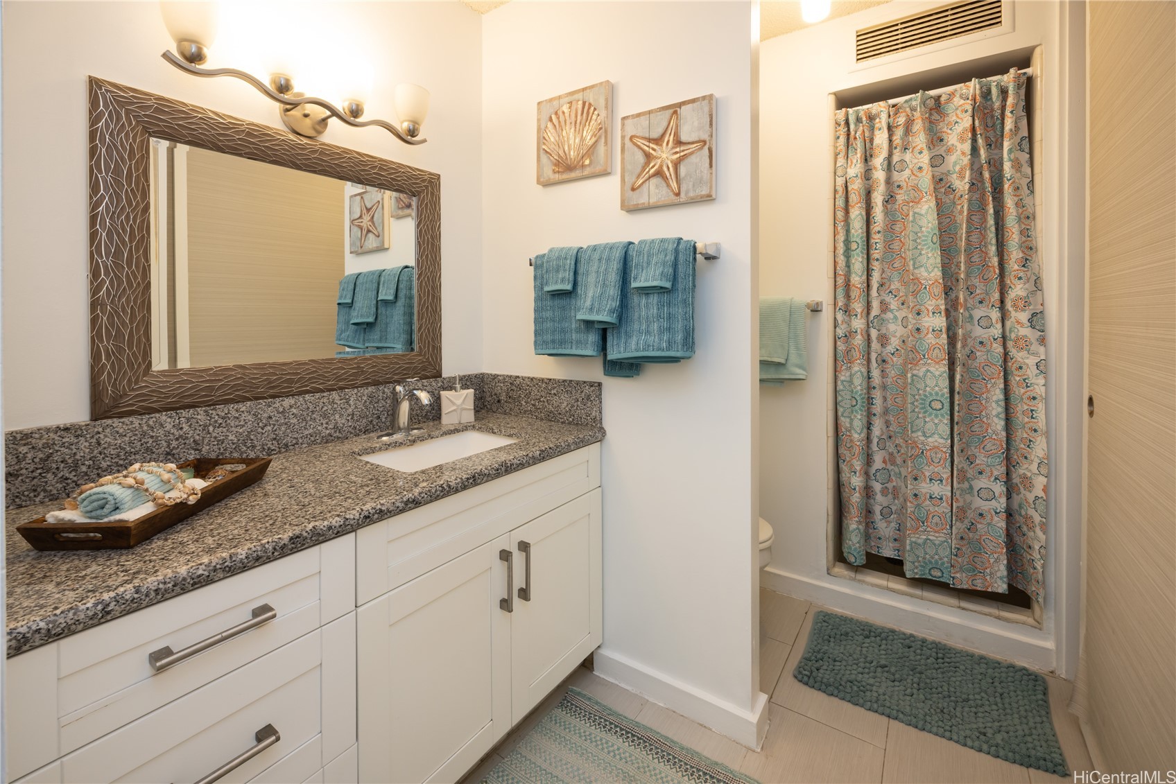 1650 Kanunu Street 415