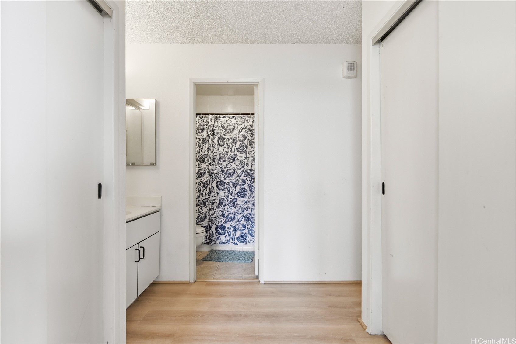1255 Nuuanu Avenue E612