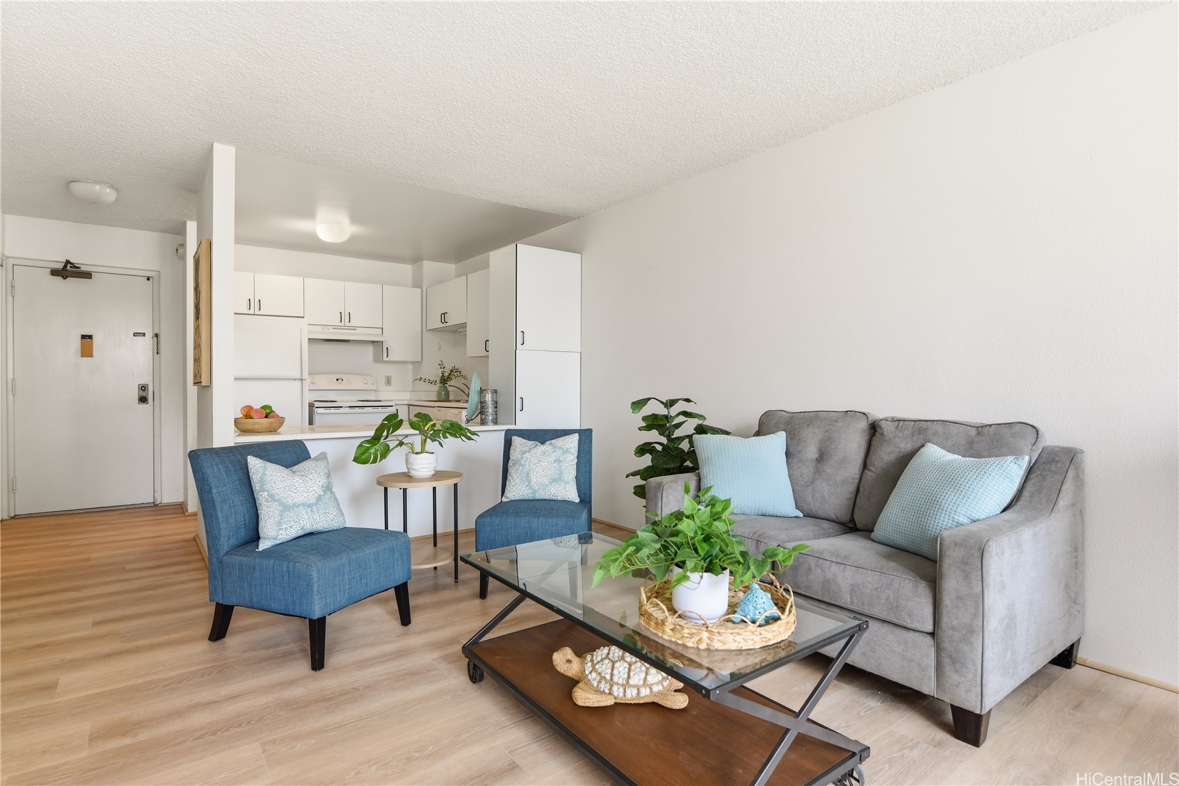 1255 Nuuanu Avenue E612