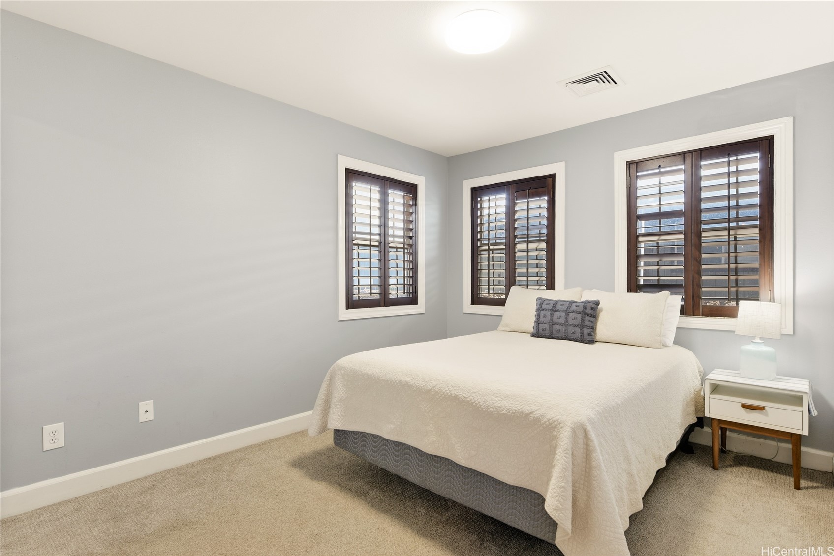 55-689 Wahinepee Street