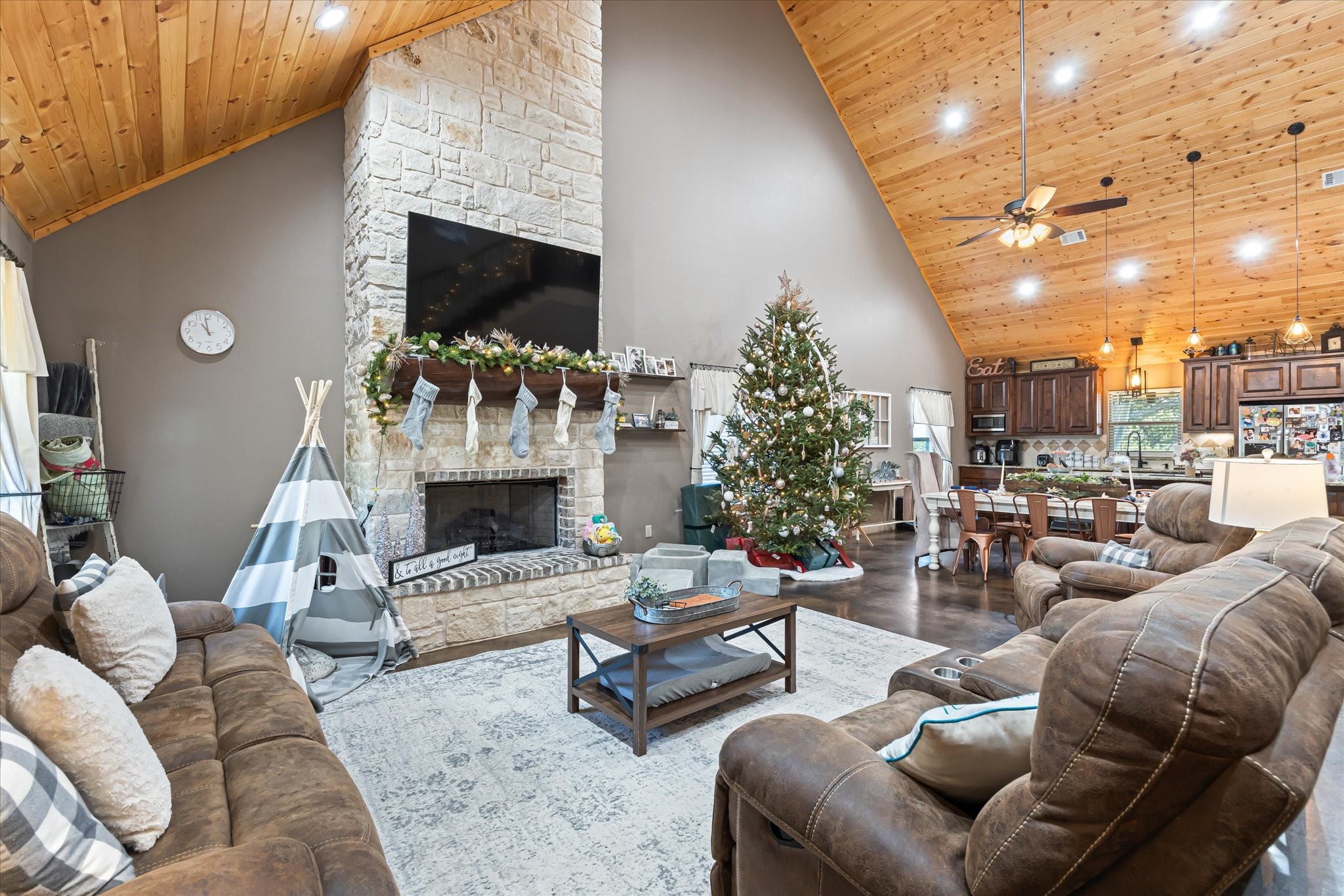 755 Anglers Ridge