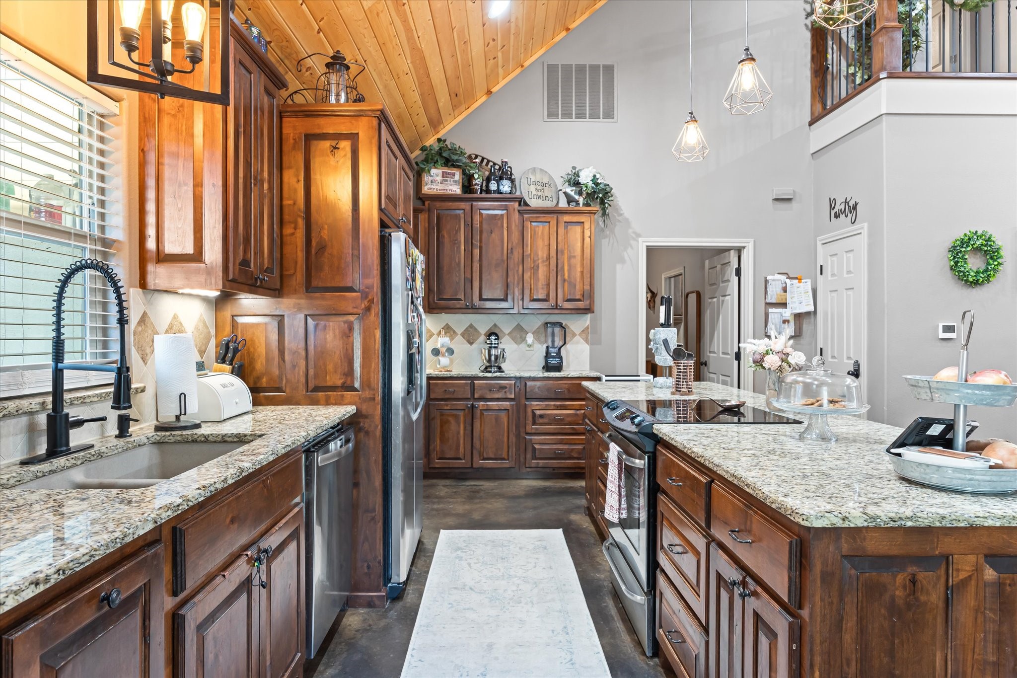 755 Anglers Ridge