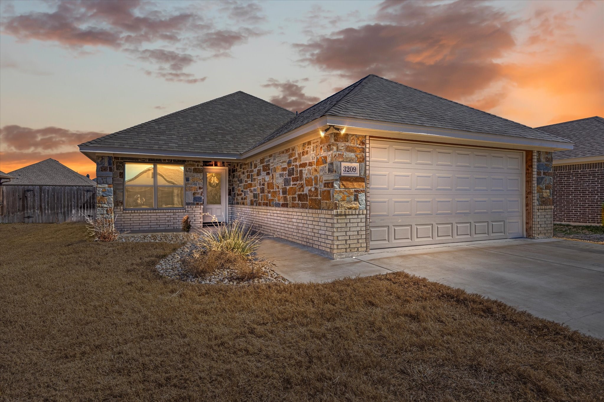 3209 Mccoy Lane