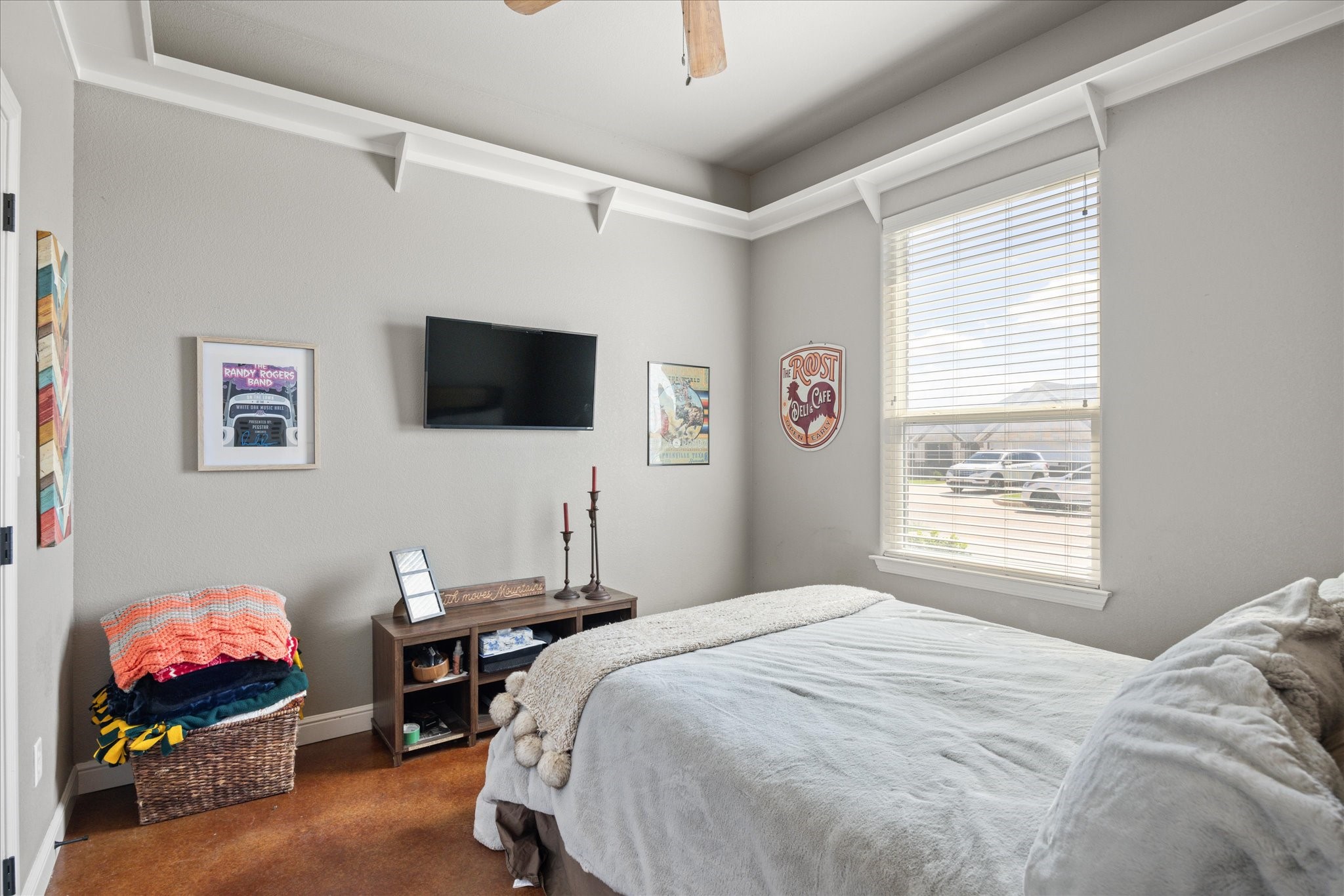 9132 Parkview Circle