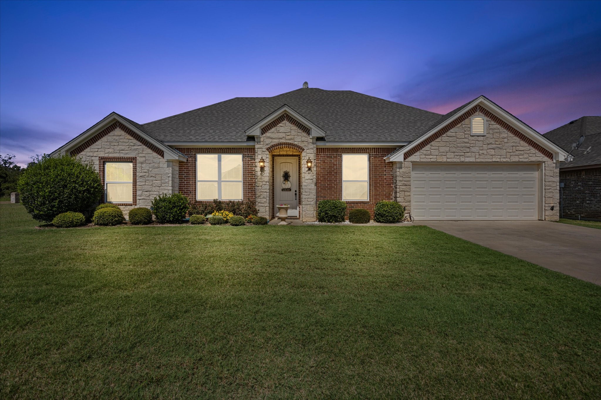 9132 Parkview Circle