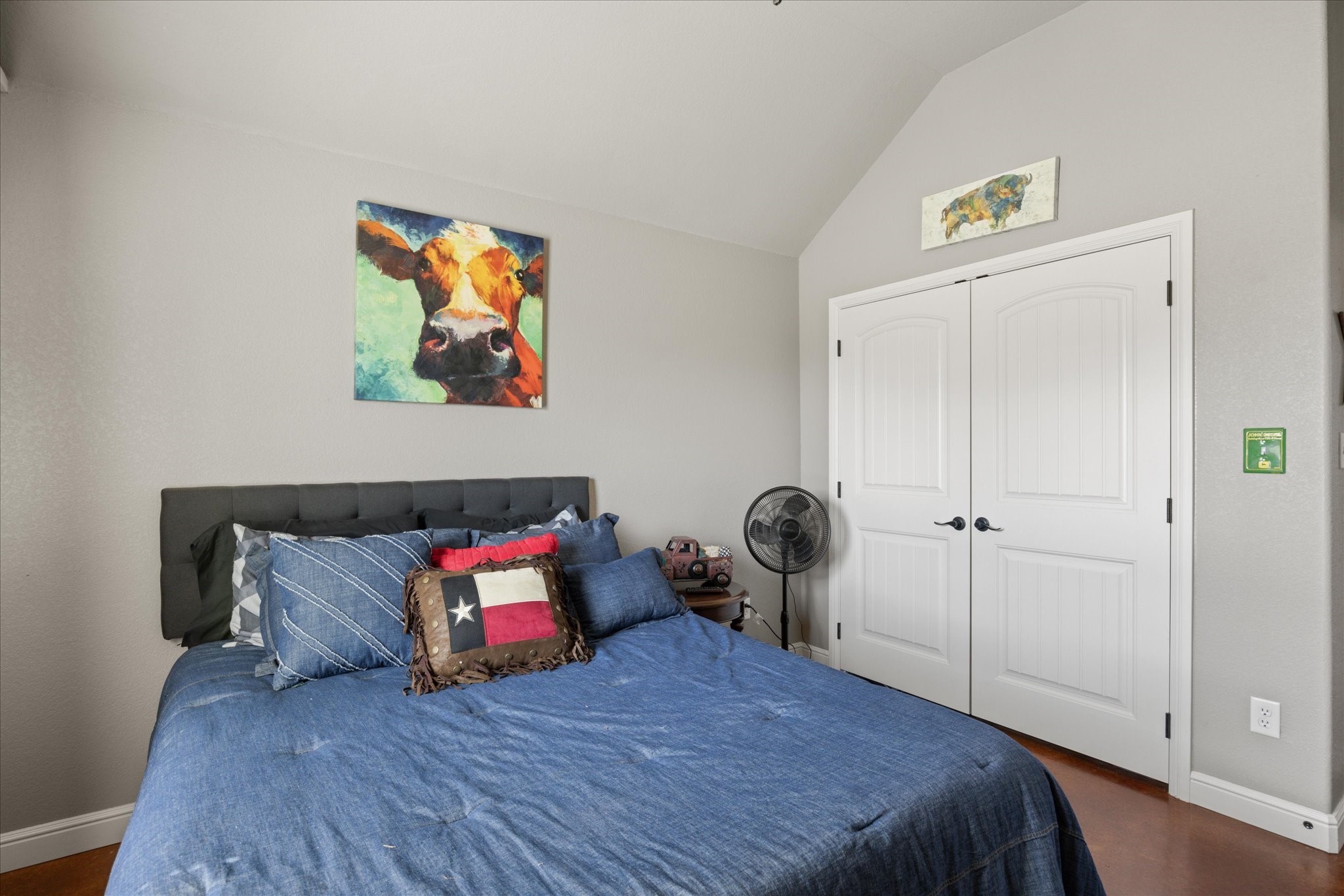 9132 Parkview Circle