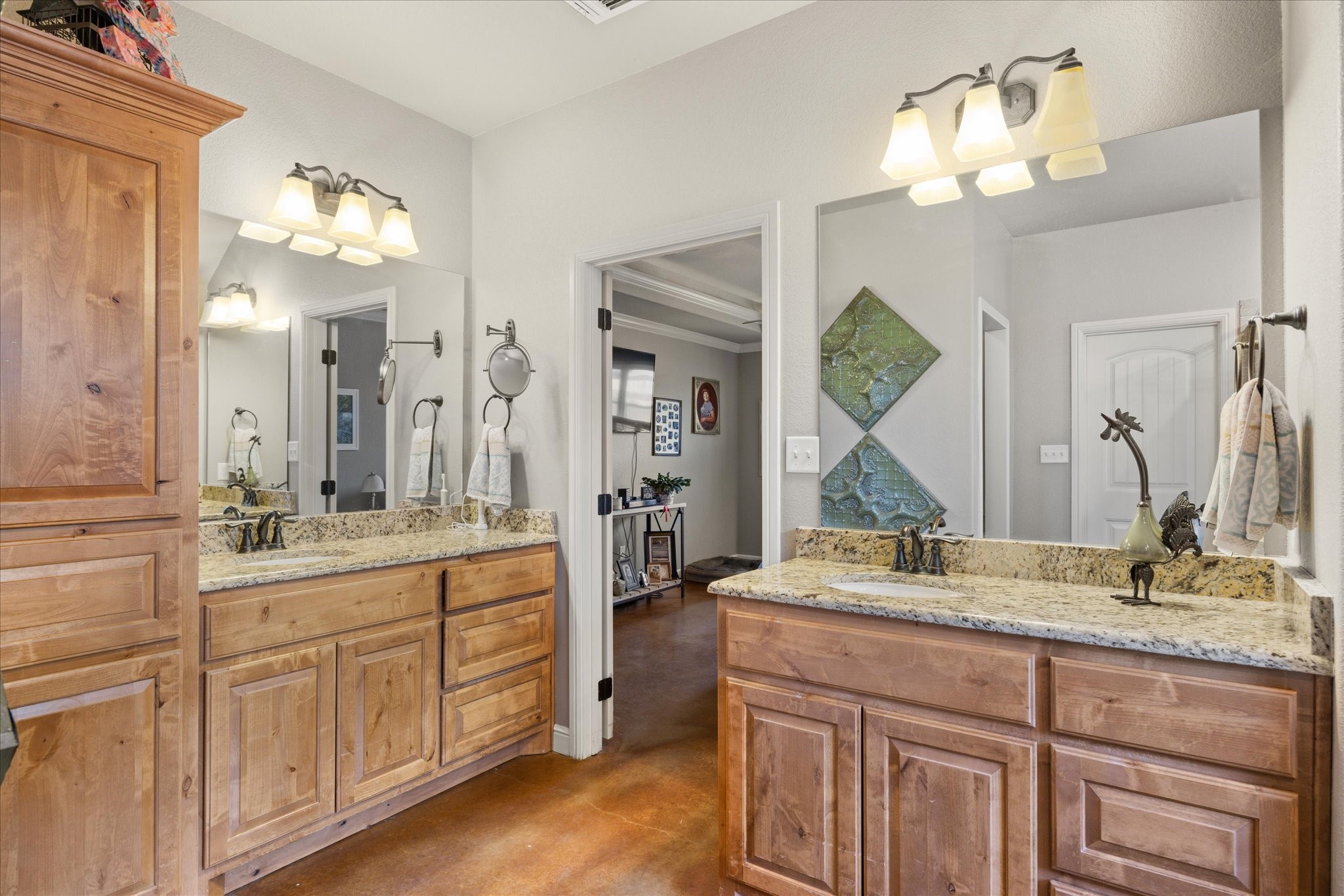 9132 Parkview Circle
