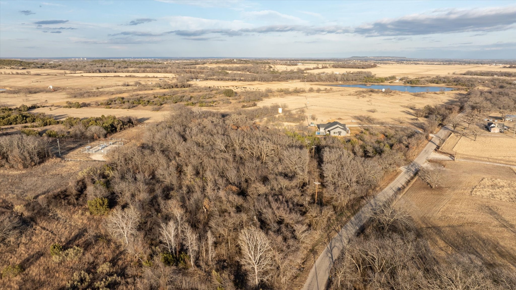 TBD HUTCHINSON 1 Road