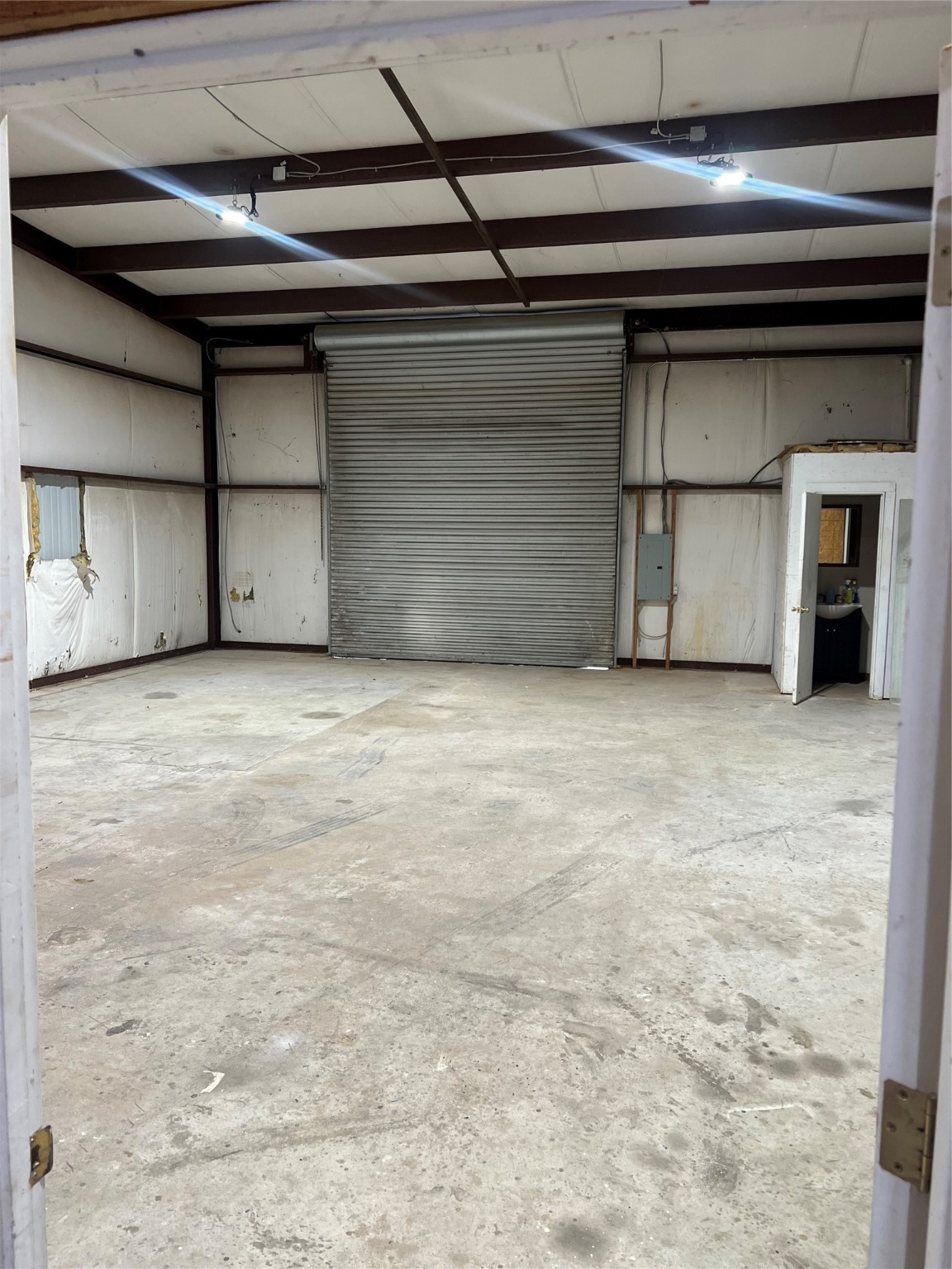4053 Acton Highway