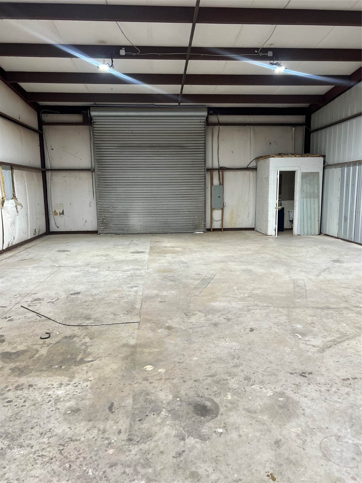 4053 Acton Highway
