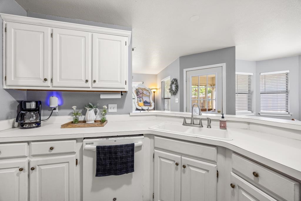 1511 Clover Lane