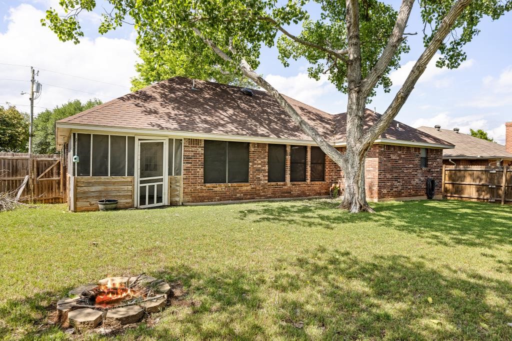 1511 Clover Lane
