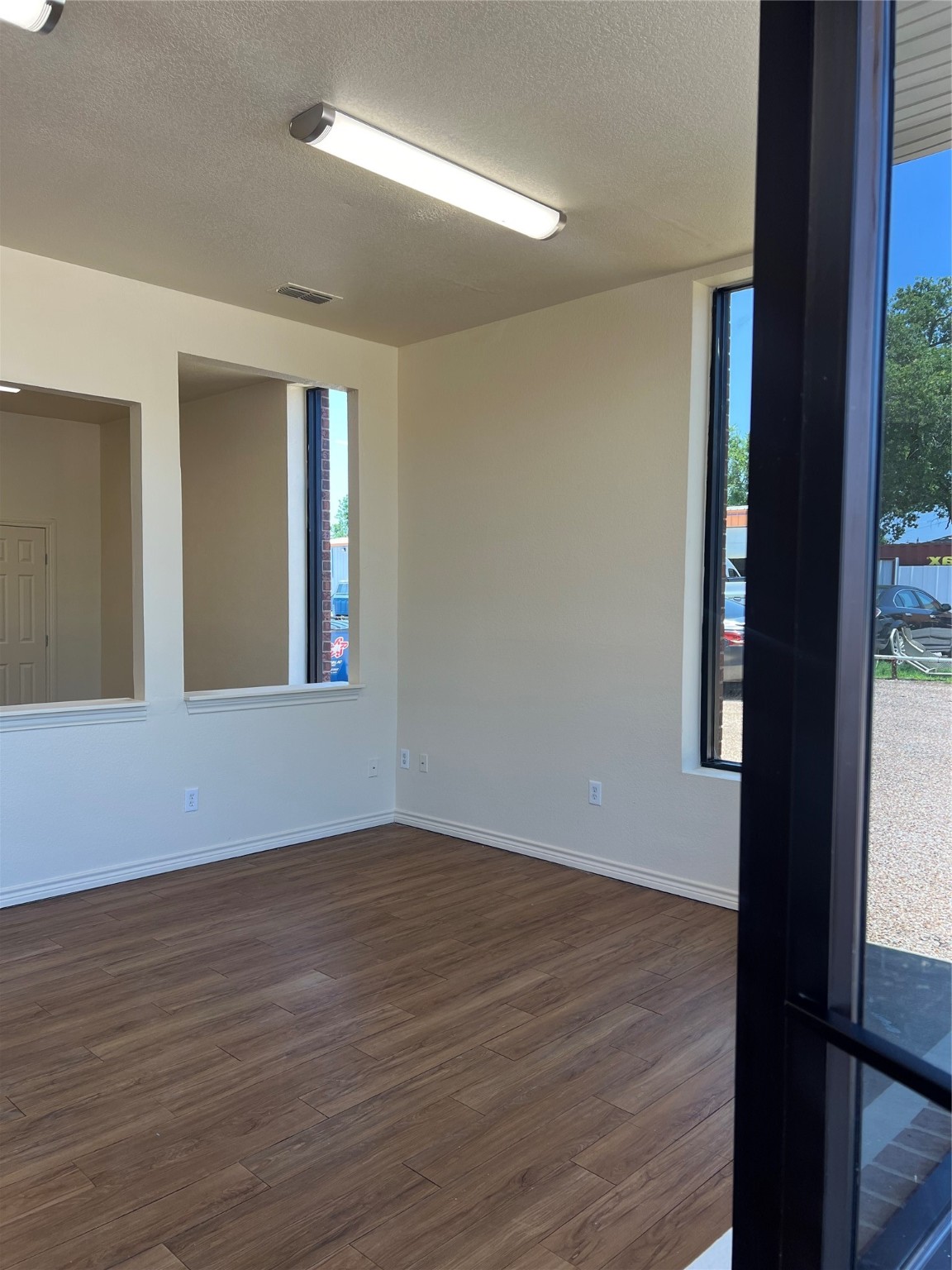 4053 Acton Highway 101