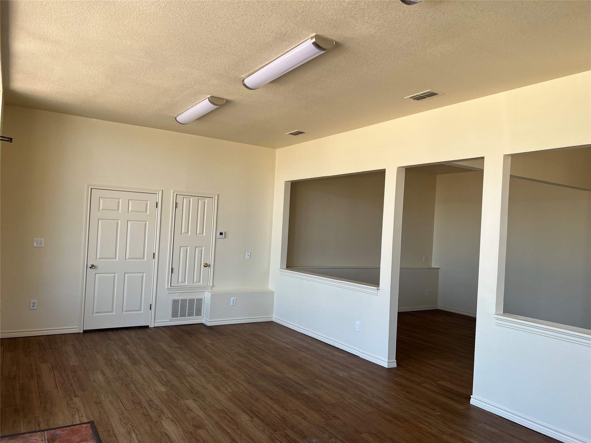 4053 Acton Highway 101