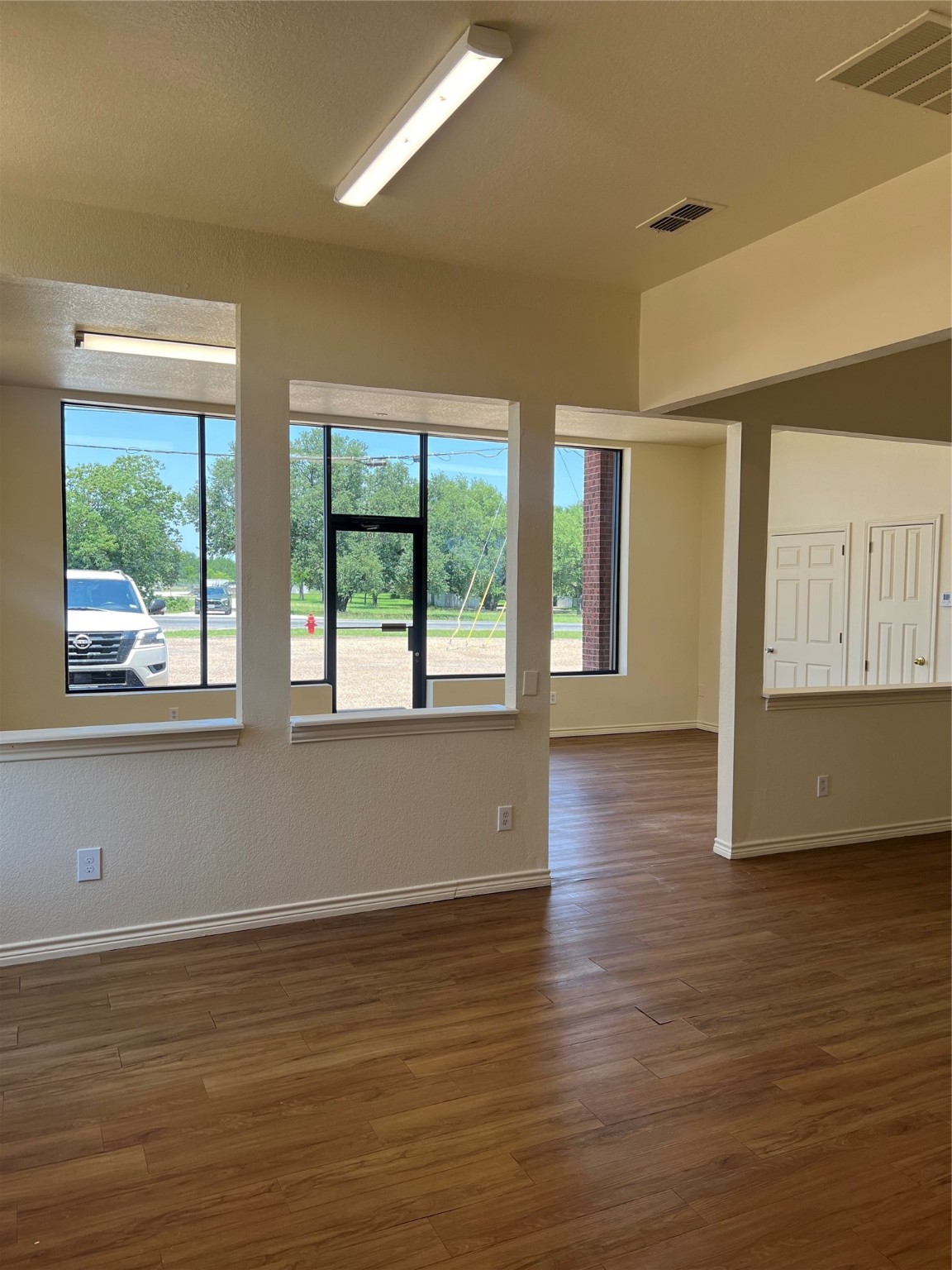 4053 Acton Highway 101