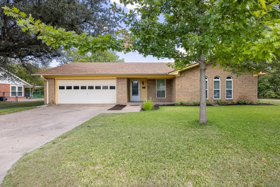 1305 Elizabeth Boulevard