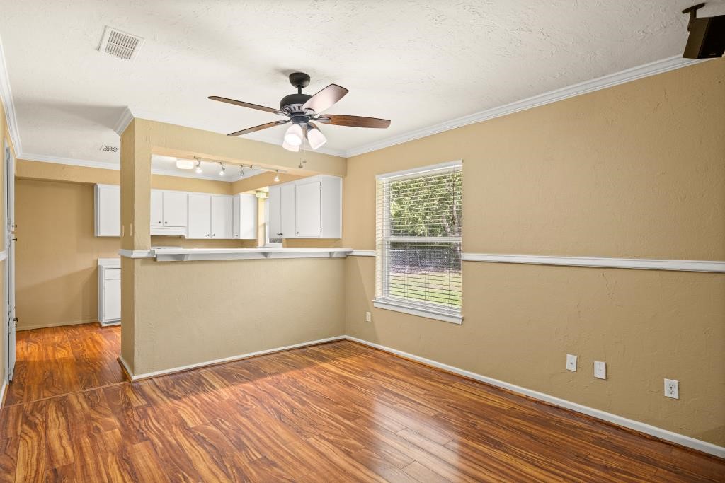 1305 Elizabeth Boulevard