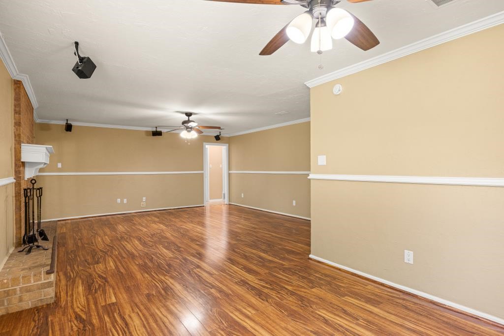 1305 Elizabeth Boulevard