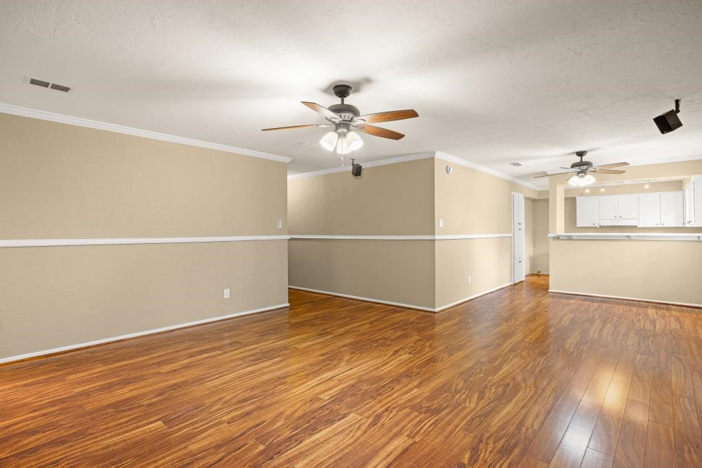 1305 Elizabeth Boulevard