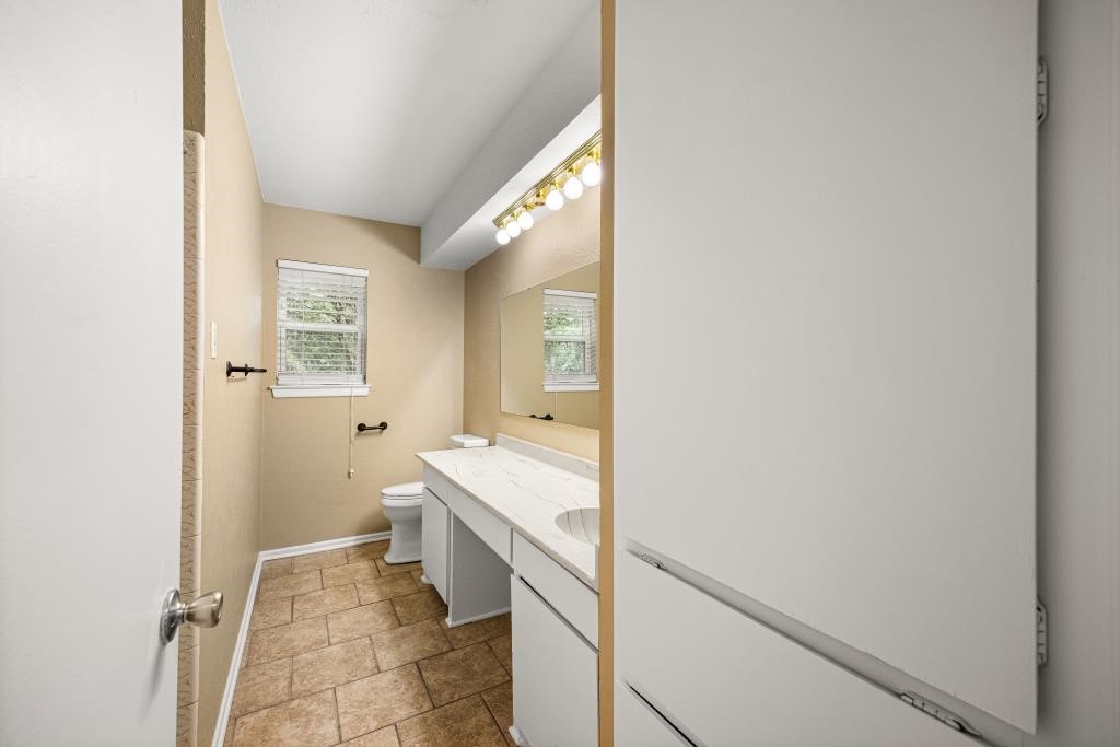 1305 Elizabeth Boulevard