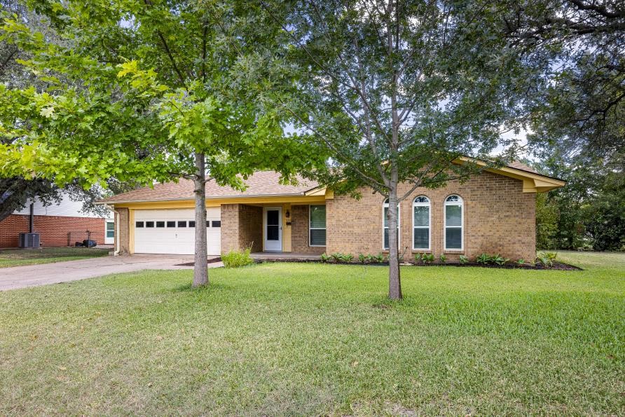 1305 Elizabeth Boulevard