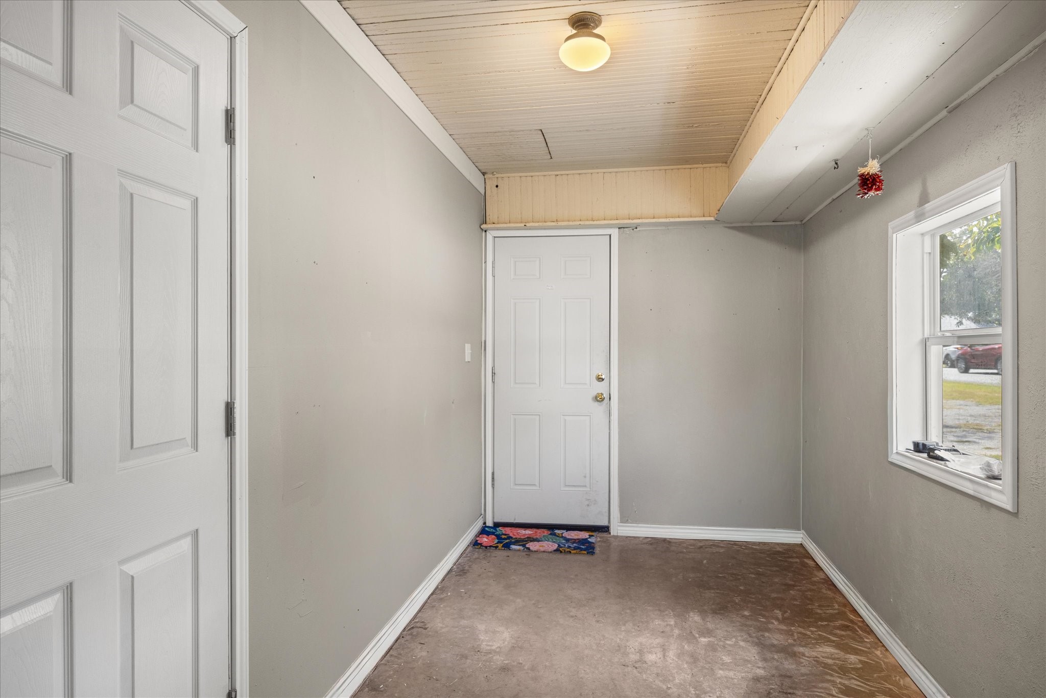 625 S Lillian Street