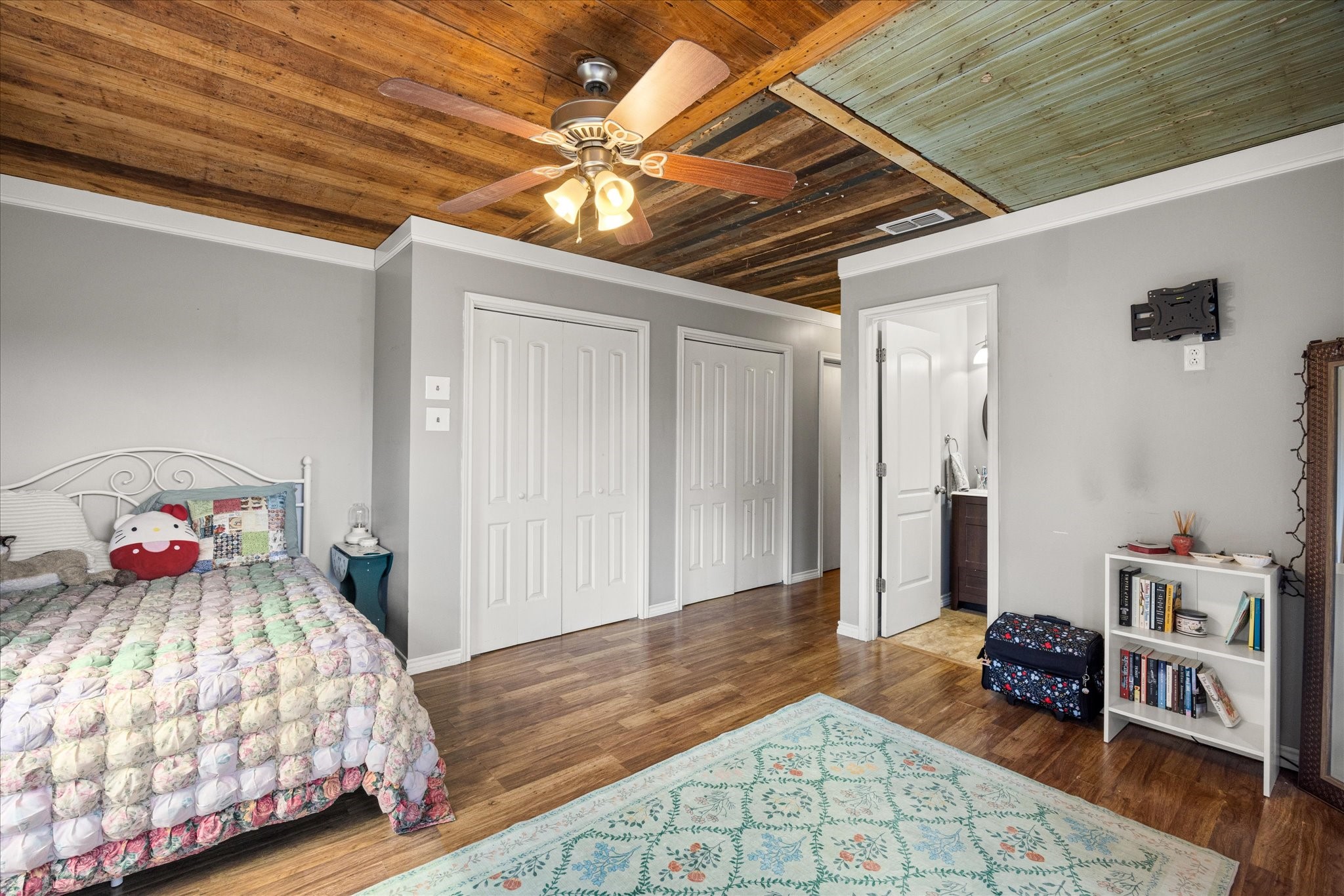 625 S Lillian Street