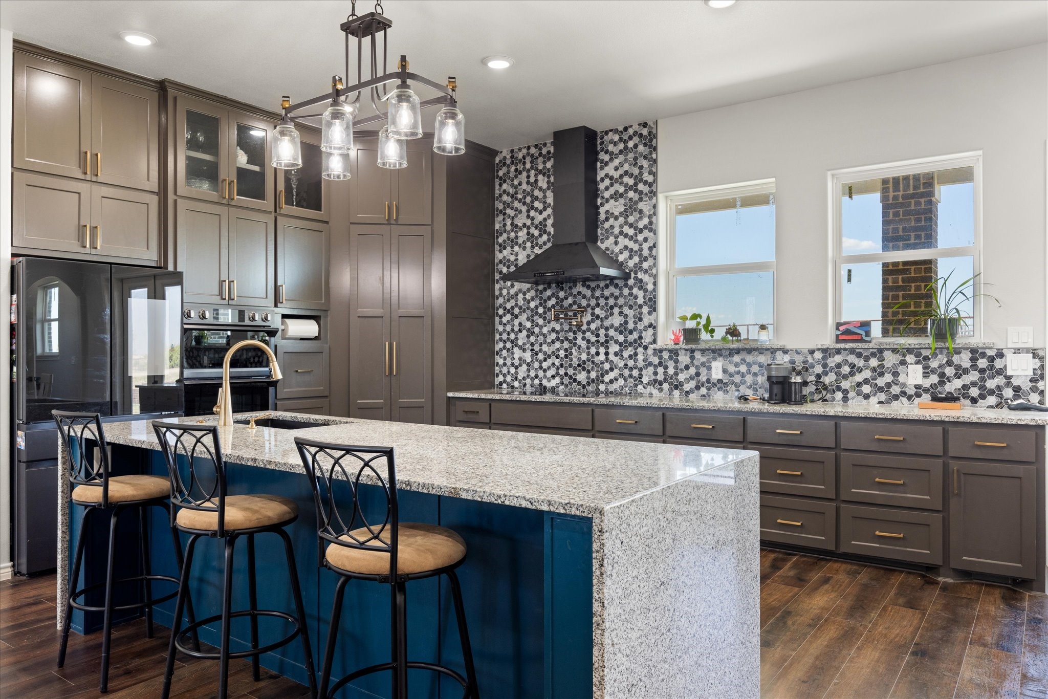 2425 County Road 184