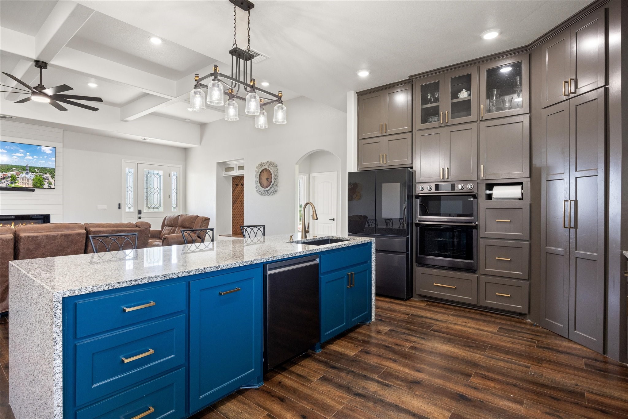 2425 County Road 184