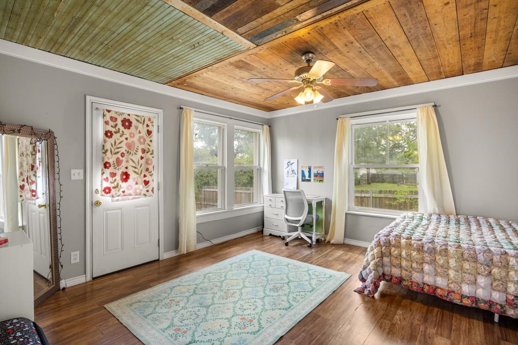 625 S Lillian Street